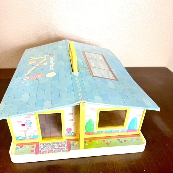 FISHER PRICEđź’ĄVINTAGE~RARE FINDINGS 1978đź’ĄPlay Family Nursery School #929 - Picture 7 of 16